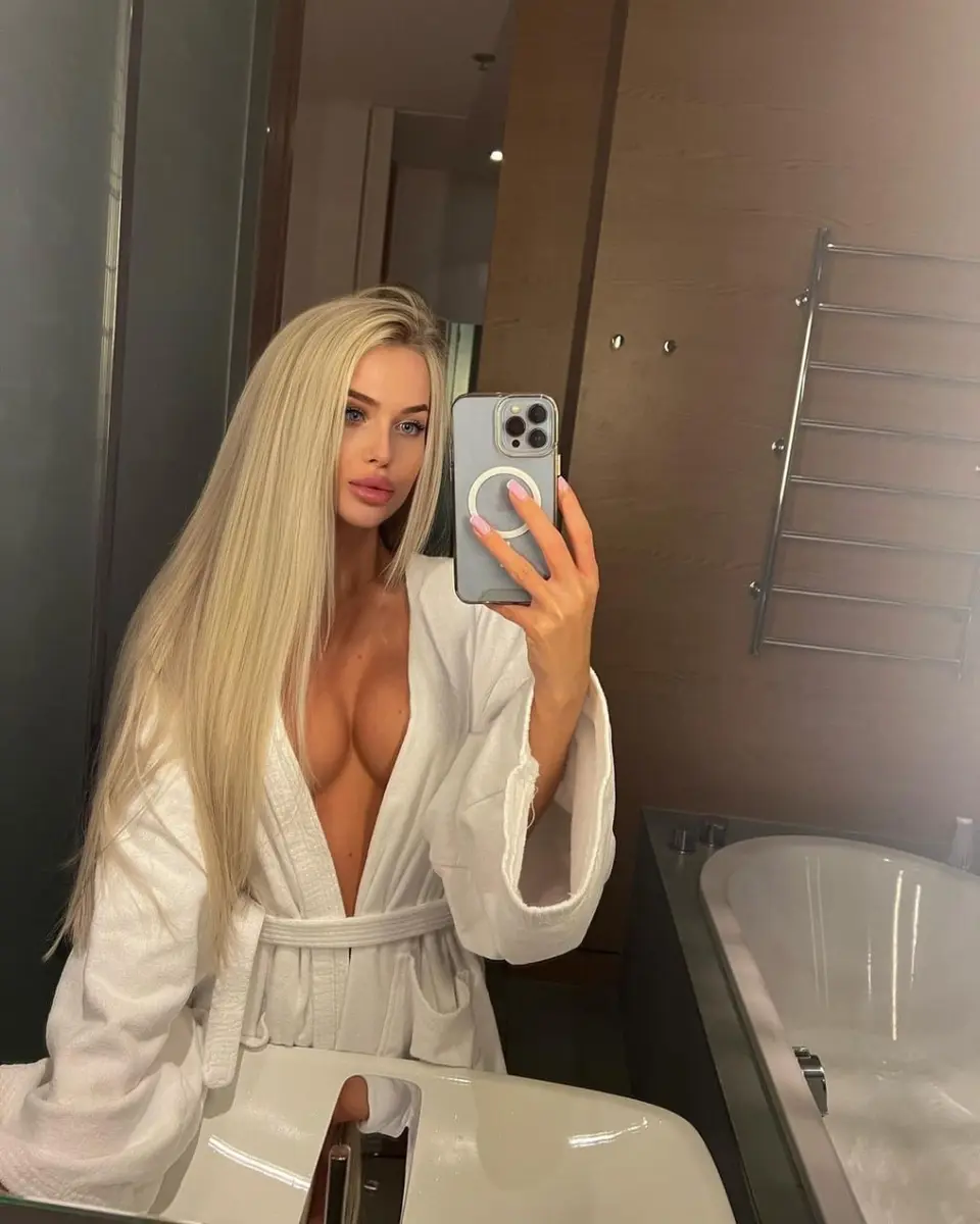 Eleni escort in Phuket
