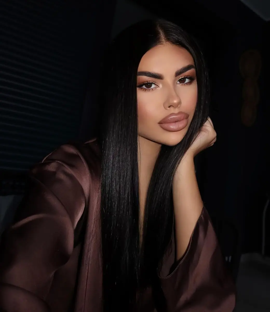 Olivia escort in Phuket