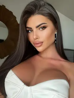 Olivia escort in Phuket